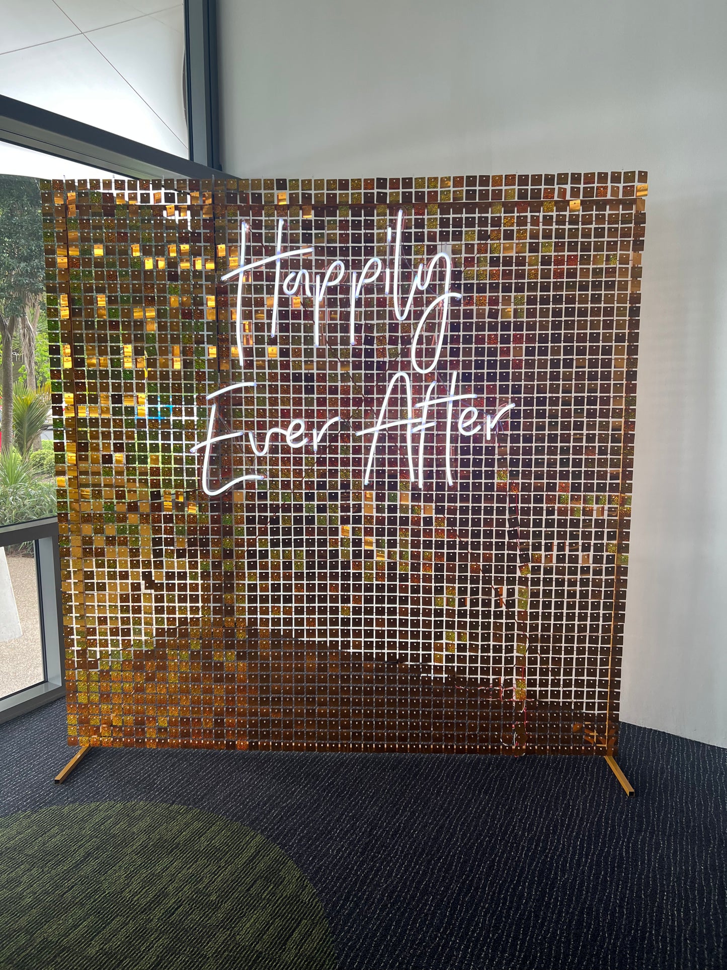 Shimmer Wall