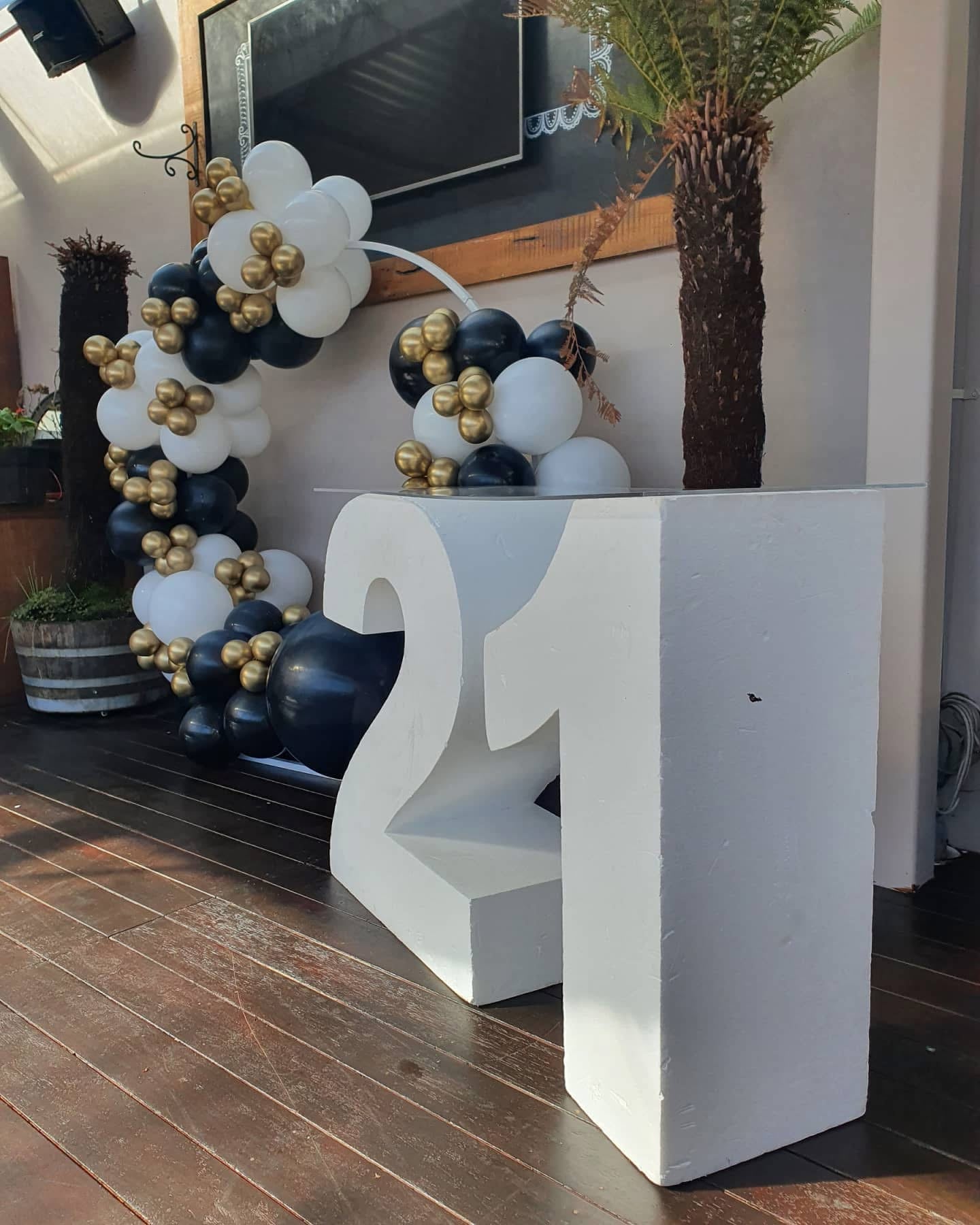 Finally 21 Balloon Package