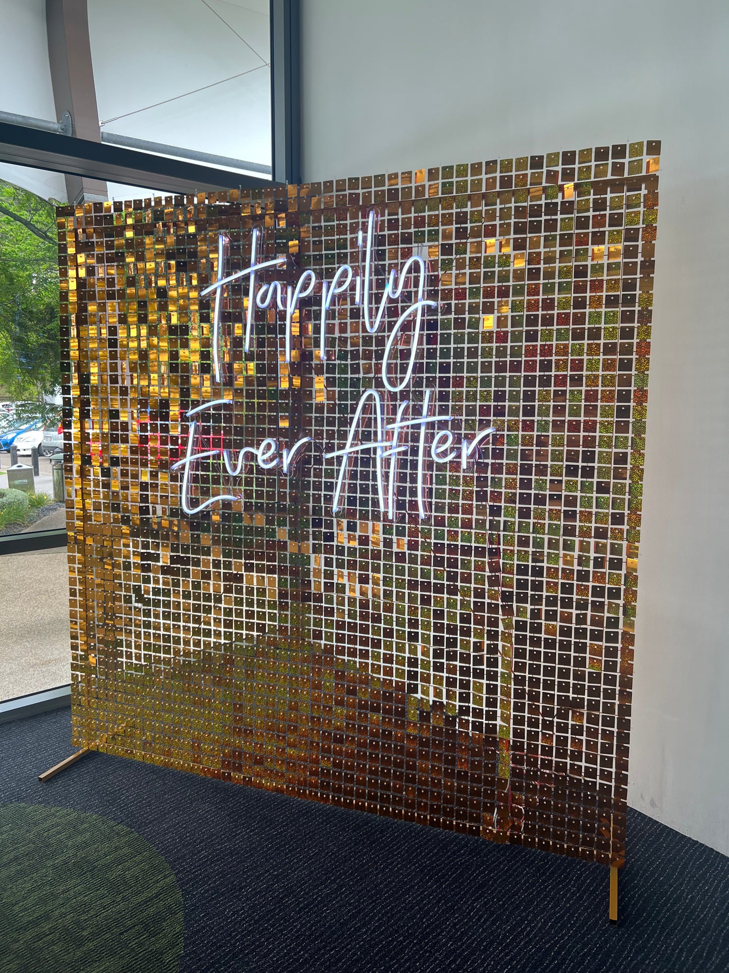 Shimmer Wall