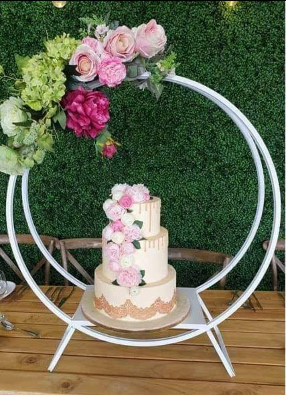 Double ring cake stand